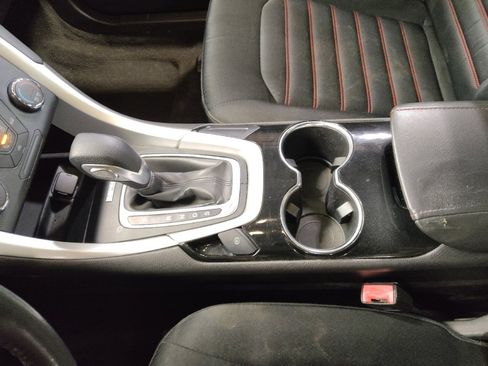 Used 2015 Ford Fusion SE w/ Equipment Group 201A image 26