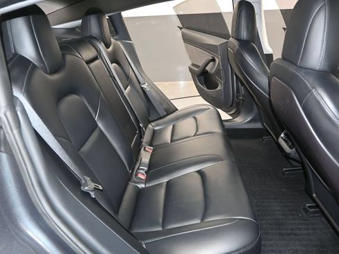 Used 2019 Tesla Model 3 Standard Range Plus RWD image 19