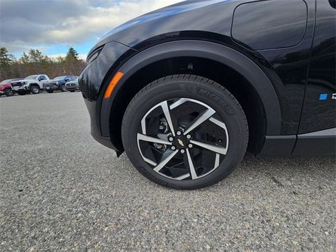 New 2026 Chevrolet Equinox EV LT w/ LPO, All-Weather Mat Package image 34