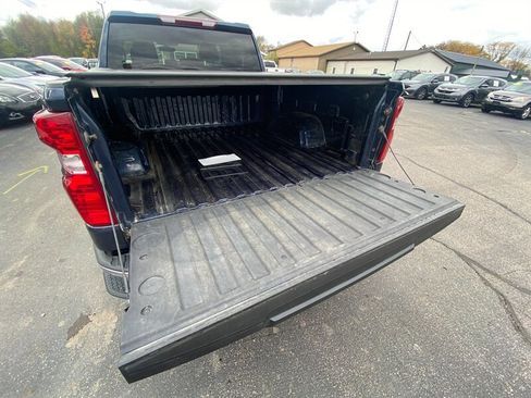 Used 2021 Chevrolet Silverado 1500 LT image 17