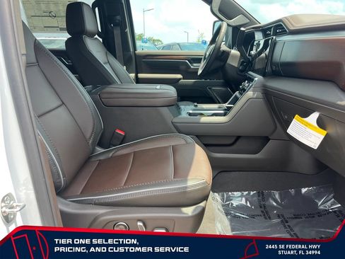 New 2026 GMC Sierra 2500 Denali w/ Denali Reserve Package AWD/4WD image 19