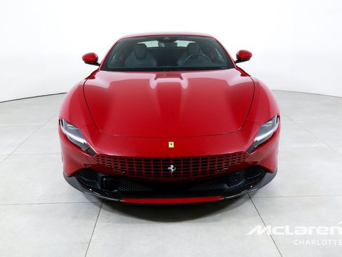 Used 2022 Ferrari Roma RWD image 4