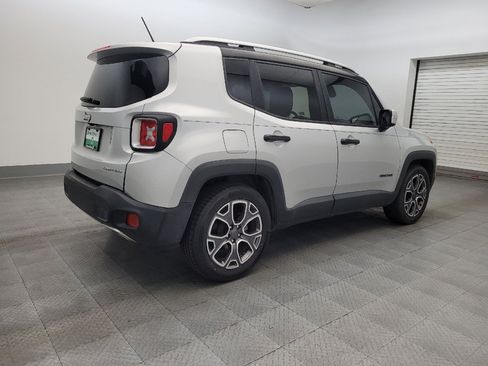 Used 2017 Jeep Renegade Limited image 9