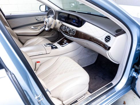 Used 2020 Mercedes-Benz S 560 Sedan image 29