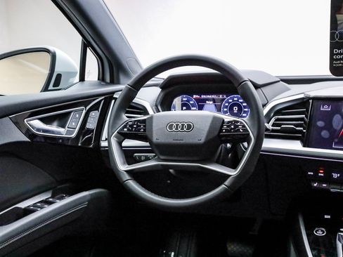 New 2026 Audi Q4 e-tron Premium image 17