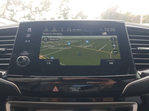 Certified 2021 Honda Pilot Black Edition image 3