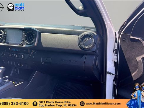 Used 2021 Toyota Tacoma TRD Sport AWD/4WD image 14