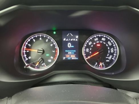 Used 2021 Toyota RAV4 XLE Premium AWD/4WD image 30