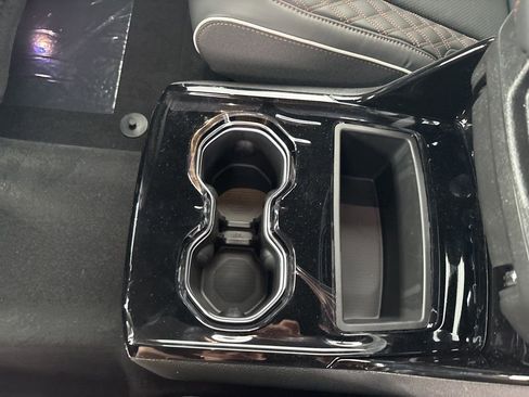 New 2026 Jeep Grand Cherokee L Summit AWD/4WD image 38