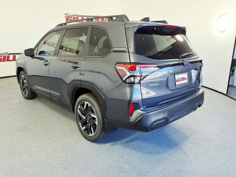 New 2025 Subaru Forester Premium image 2