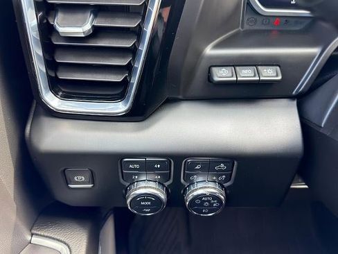 Used 2024 GMC Sierra 1500 Denali w/ Denali Reserve Package AWD/4WD image 36