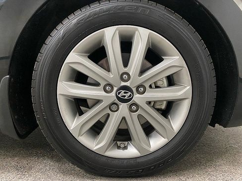Used 2015 Hyundai Elantra SE w/ Option Group 03 image 27