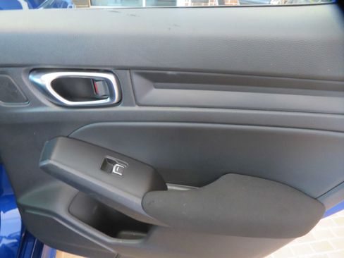 Used 2023 Honda Civic Sport image 21