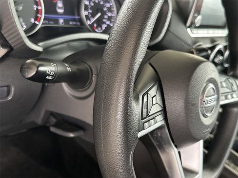 Used 2023 Nissan Sentra SV image 18
