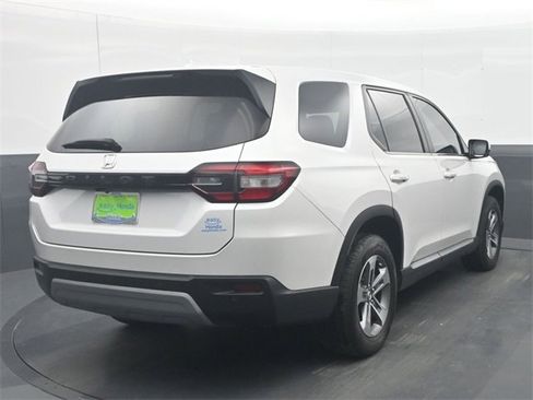 Used 2024 Honda Pilot EX-L image 7