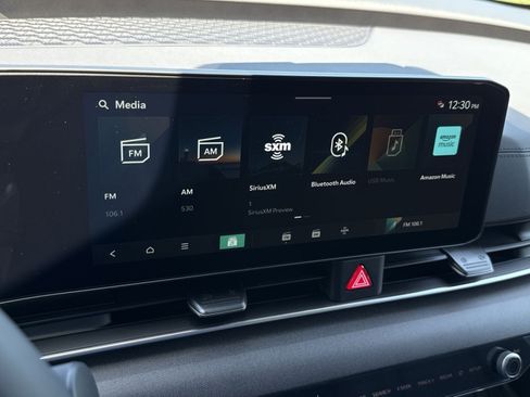 New 2026 Kia Carnival EX FWD image 23