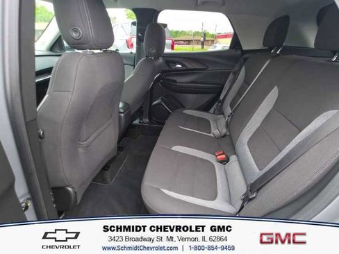 Used 2023 Chevrolet TrailBlazer LT FWD image 10