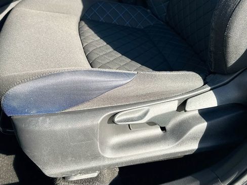 Used 2021 Toyota C-HR XLE image 24