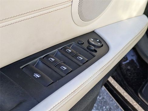 Used 2015 BMW Z4 sDrive28i image 10