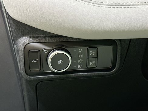 New 2026 Ford Explorer Platinum w/ LUX Leather Package image 17