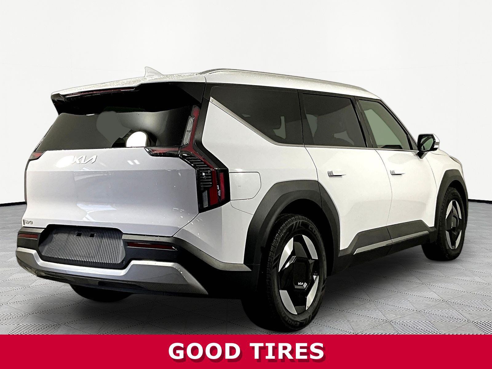 Used 2025 Kia EV9 Wind AWD/4WD image 6