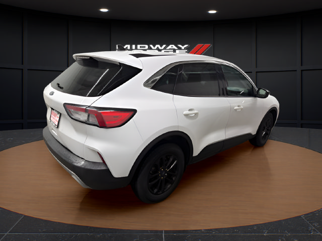 Used 2022 Ford Escape SE FWD image 4