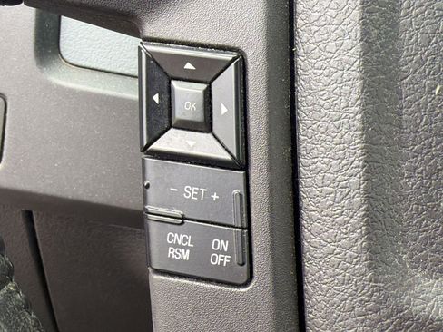 Used 2014 Ford F150 XLT w/ XLT Chrome Package RWD image 17