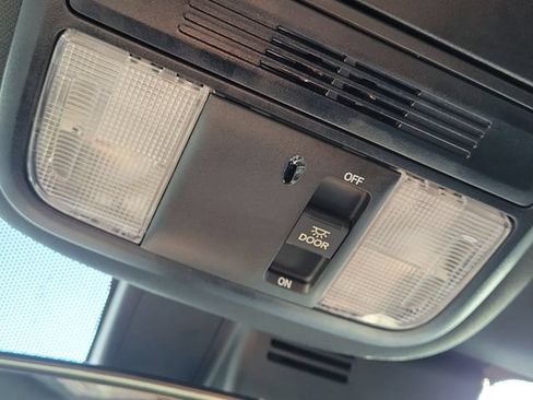 Used 2021 Honda Passport Sport image 29