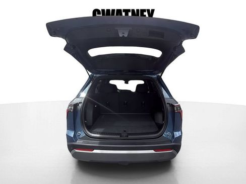 Used 2026 Chevrolet Equinox LT FWD image 13