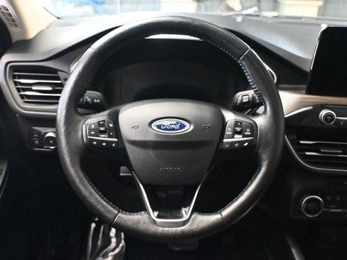 Used 2020 Ford Escape Titanium FWD image 13