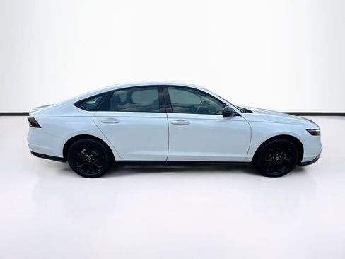 Certified 2025 Honda Accord SE image 10