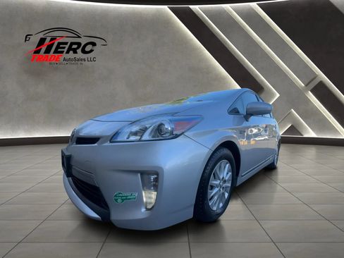Used 2014 Toyota Prius Prime Plug-In Hybrid FWD image 44