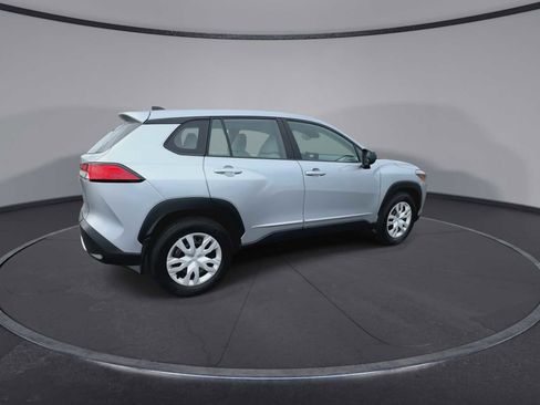 Used 2024 Toyota Corolla Cross L image 8