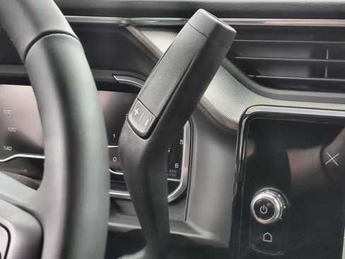 New 2025 GMC Sierra 2500 Denali w/ Denali Reserve Package image 16