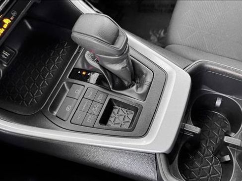 Used 2025 Toyota RAV4 XLE image 16