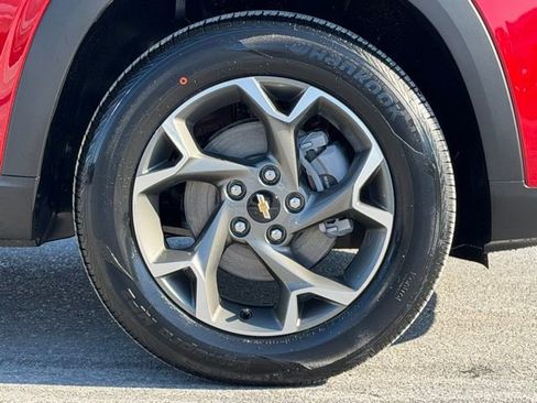 New 2026 Chevrolet Trax LT w/ Driver Confidence Package image 17