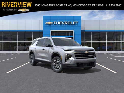 New 2026 Chevrolet Traverse LT w/ LPO, Floor Liner Package AWD/4WD image 1