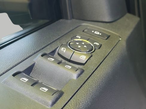 Used 2019 Ford F250 Platinum w/ Platinum Ultimate Package AWD/4WD image 16