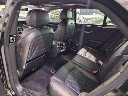 Used 2017 Bentley Mulsanne RWD image 41