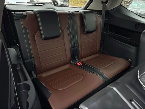 Used 2021 Volkswagen Atlas SEL Premium image 15