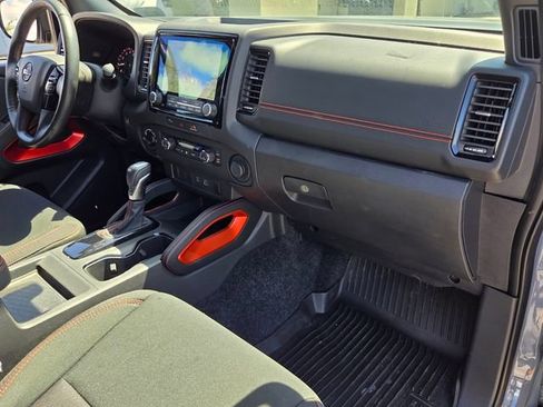 Used 2024 Nissan Frontier PRO-4X w/ Off-Road Protection Package AWD/4WD image 17