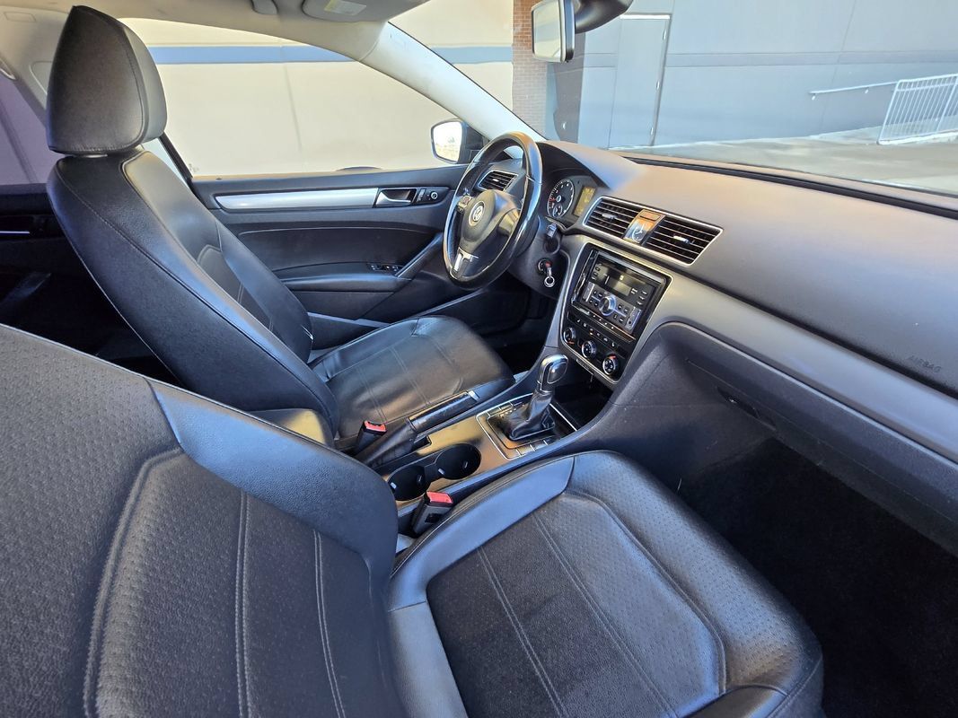 Used 2014 Volkswagen Passat 2.5 S FWD image 26