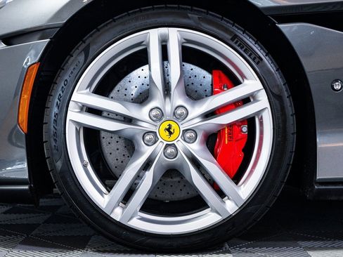 Certified 2023 Ferrari Portofino M image 9