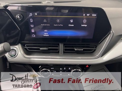 New 2025 Chevrolet Trax LT w/ Sunroof Package image 39