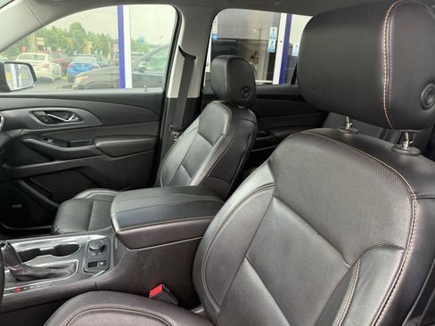 Used 2019 Chevrolet Traverse Premier w/ Redline Edition AWD/4WD image 14