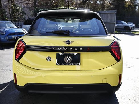 New 2026 MINI Cooper S image 9