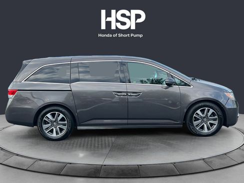 Used 2016 Honda Odyssey Touring image 6