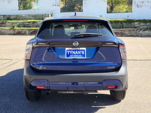 Certified 2025 Nissan Kicks S image 4