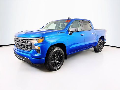 Used 2023 Chevrolet Silverado 1500 Custom w/ LPO, Dark Essentials Package AWD/4WD image 7