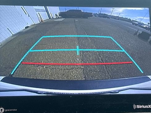 Used 2024 Toyota Camry SE image 10